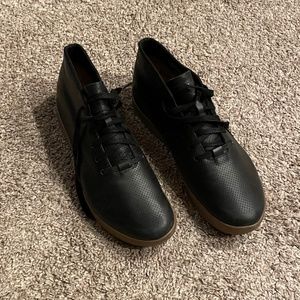 NoBull Leather Trainer Mid